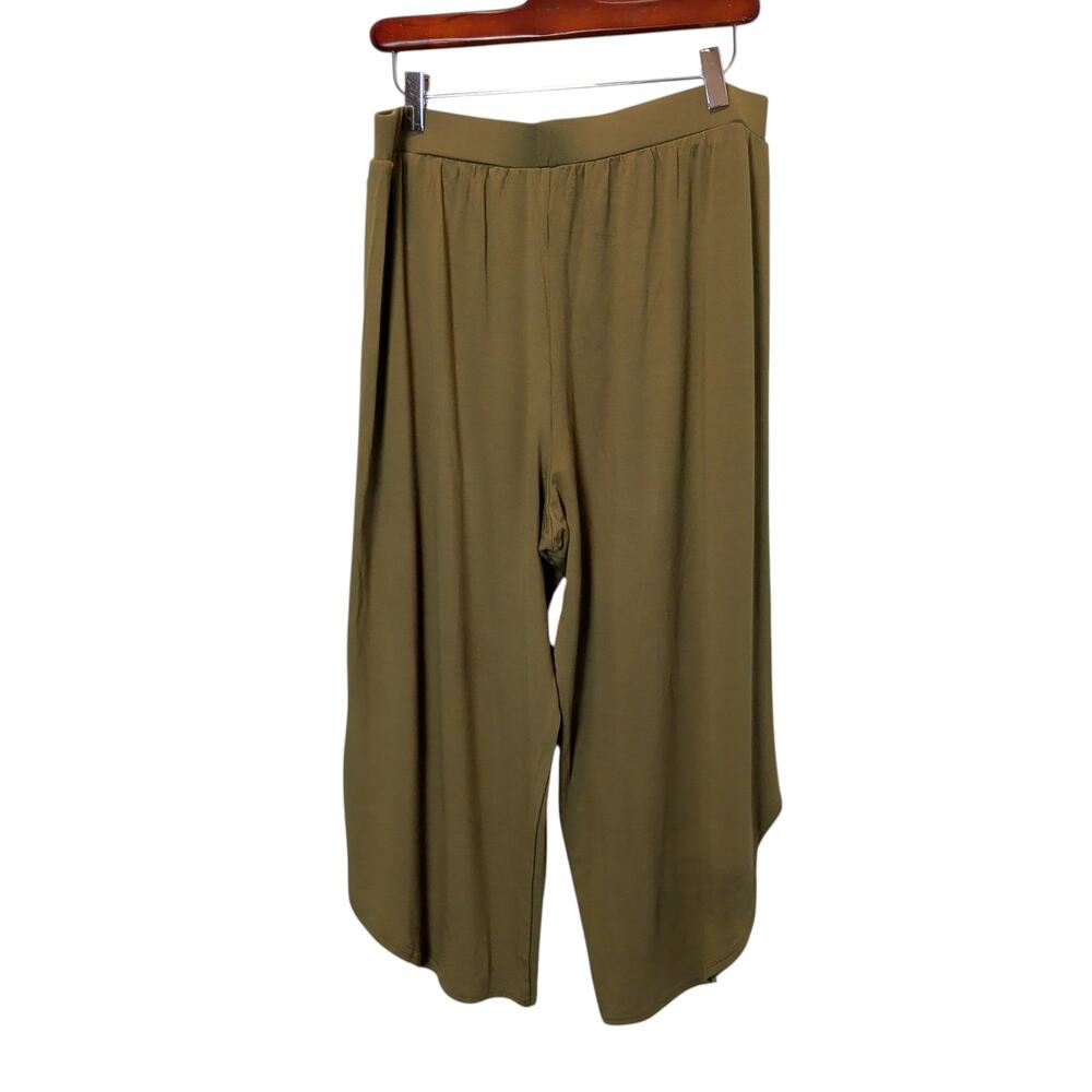 Matilda Jane Women's Sz M Olive Green Tulip Cropped Pants Soft Stretch Pull On